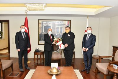 Samsun Valisi Sayın Doç. Dr. Zülkif DAĞLI